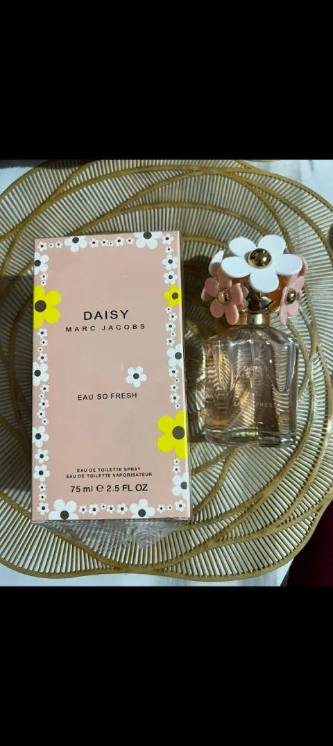 DAISY MARC JACOBS